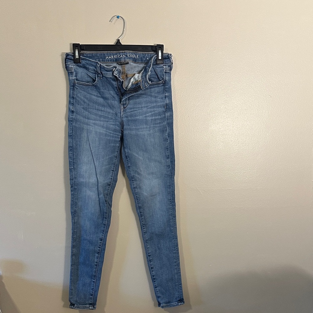 American Eagle Outfitters Light Blue Skinny Jeans